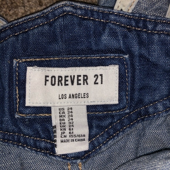 Overall shorts - Picture 4 of 4